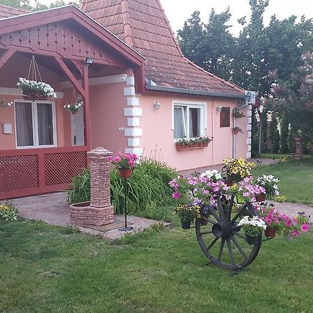 Villa Sunset Palić Exteriör bild