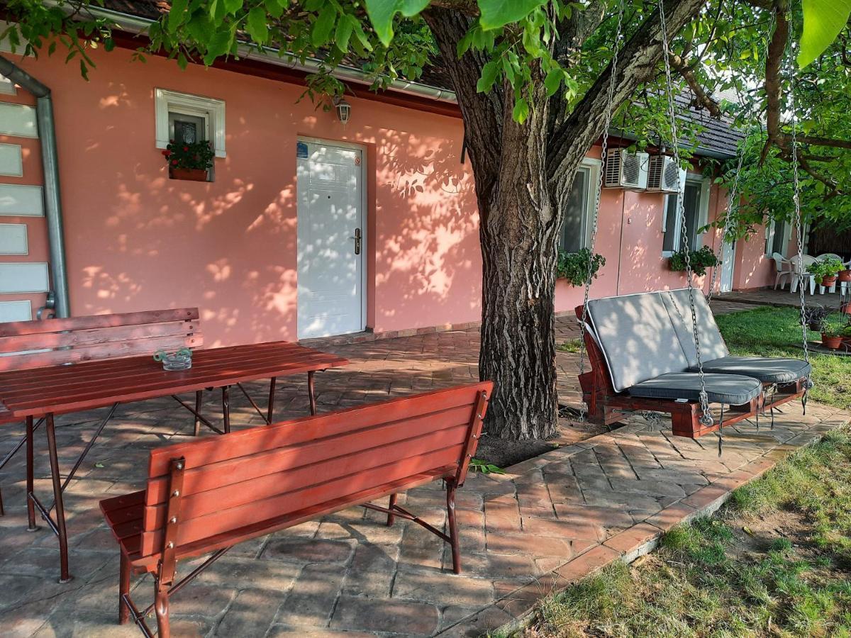 Villa Sunset Palić Exteriör bild
