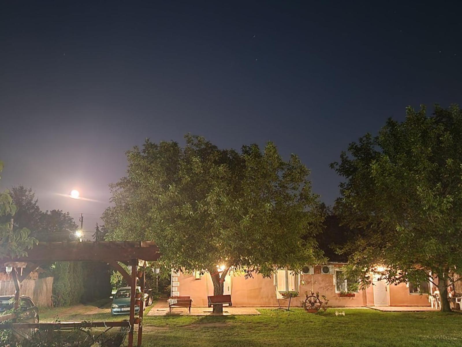 Villa Sunset Palić Exteriör bild